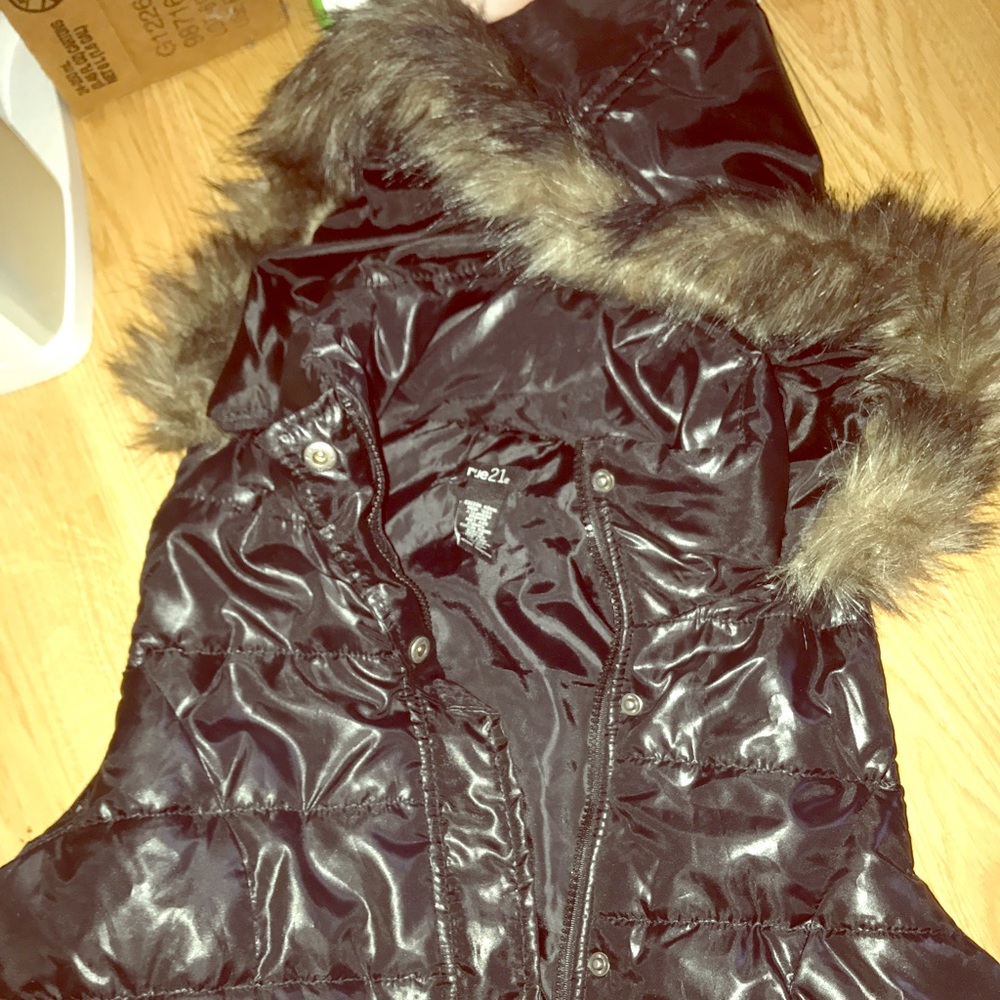 Rue 21 vest